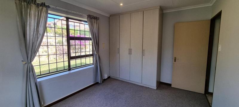 3 Bedroom Property for Sale in Fraaiuitsig Western Cape